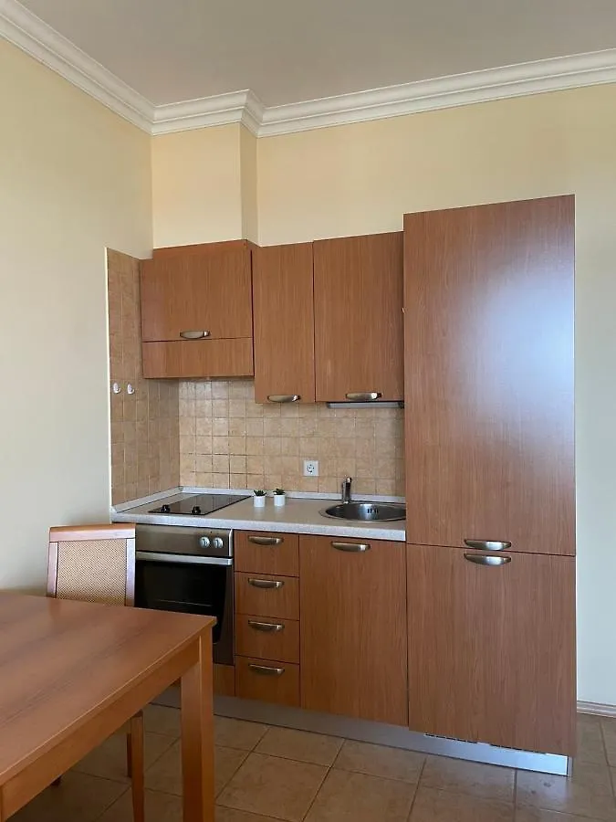 Sunset Resort-Pomorie Sp Apartments 0*, Pomorie